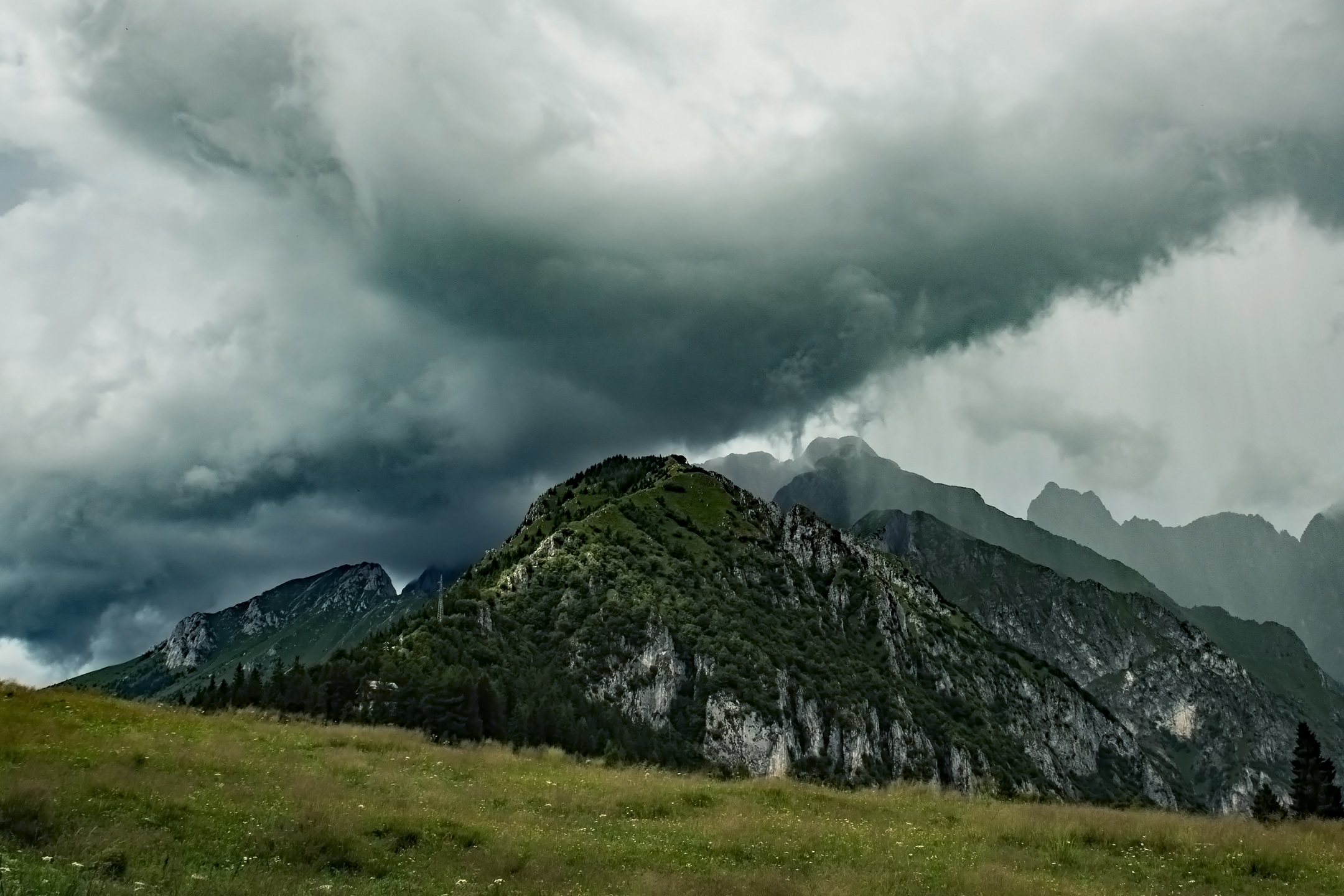Incoming rain in step