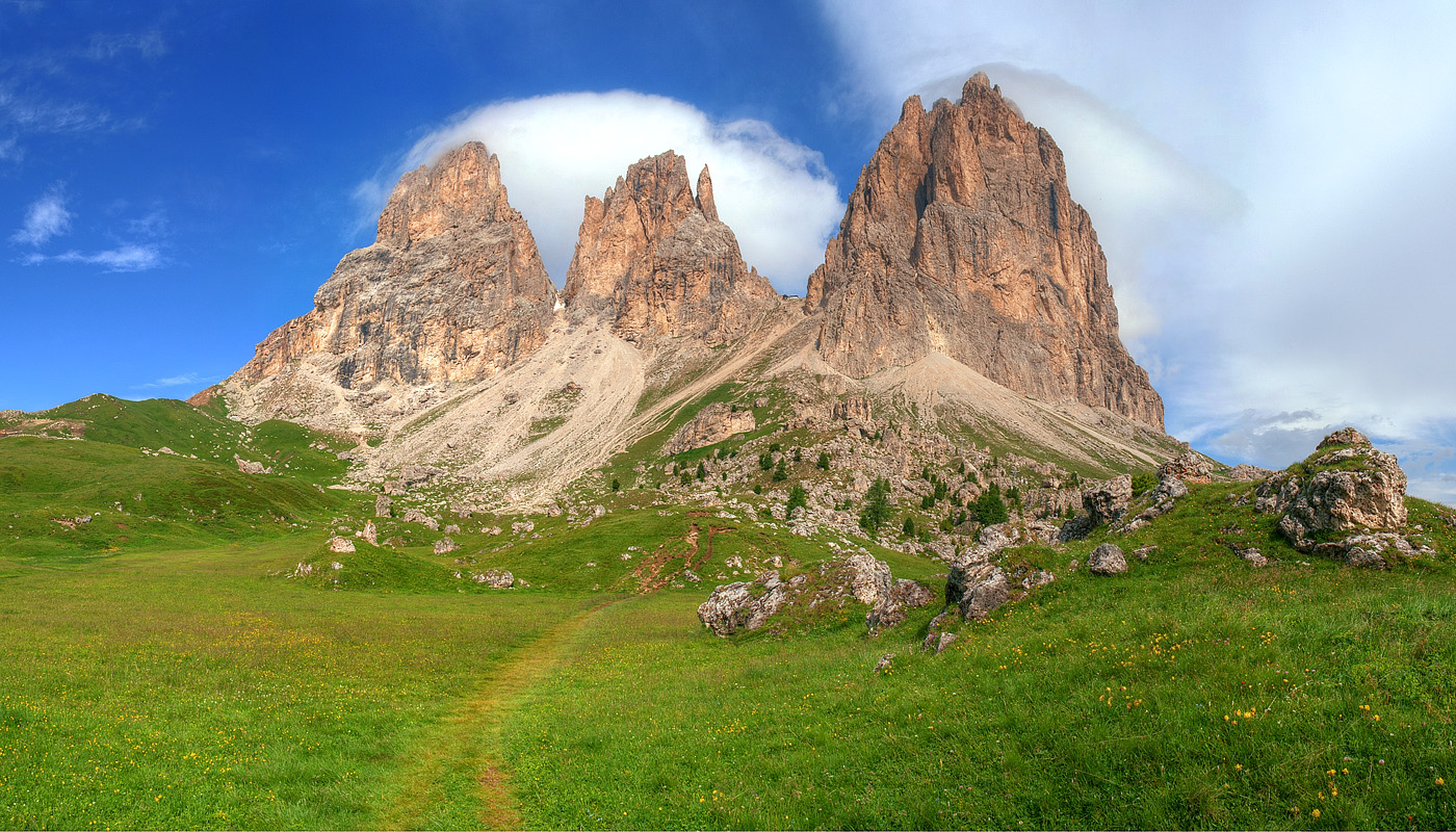 Si inizia il giro del Sassolungo...