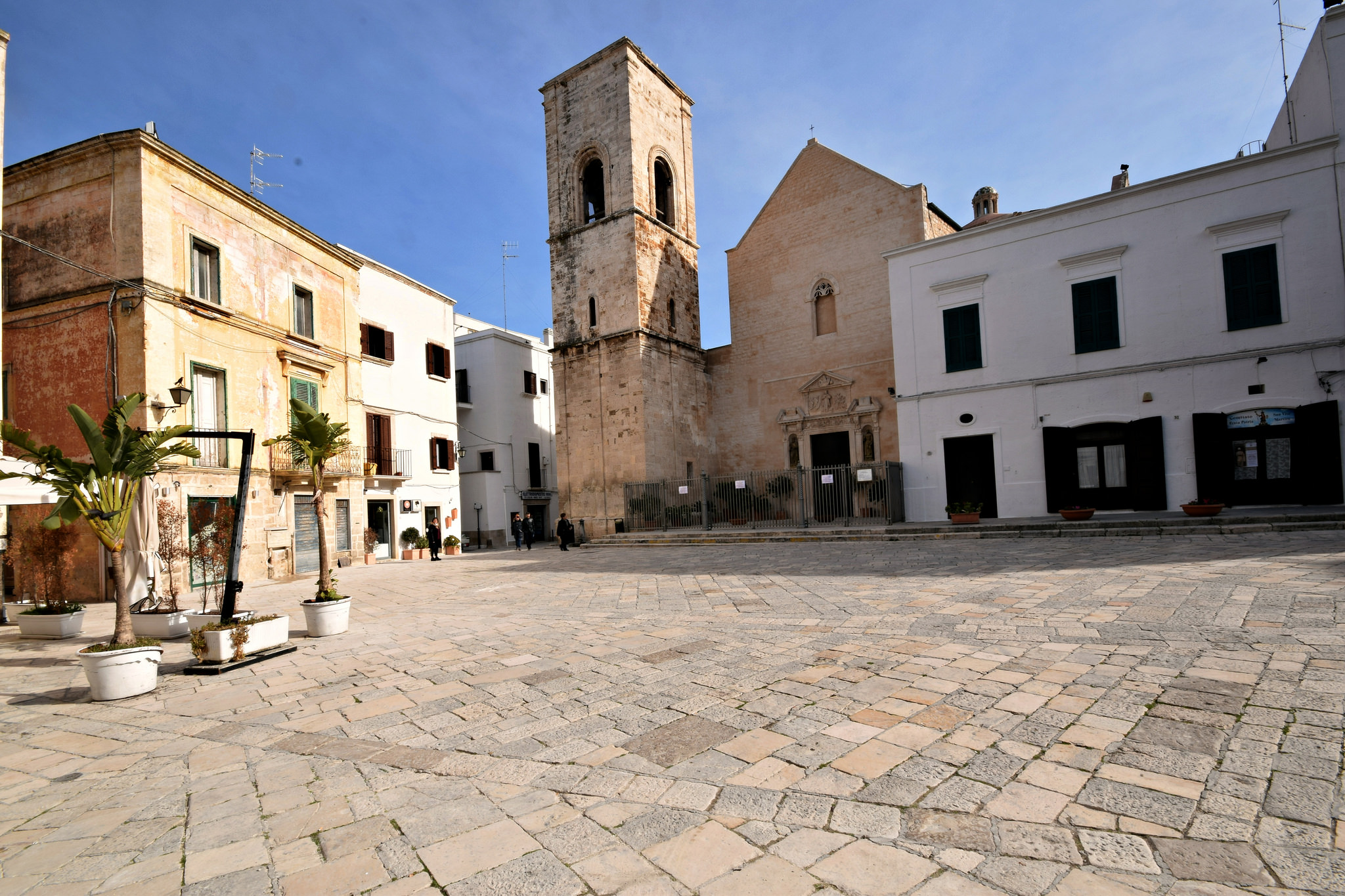 Polignano, square