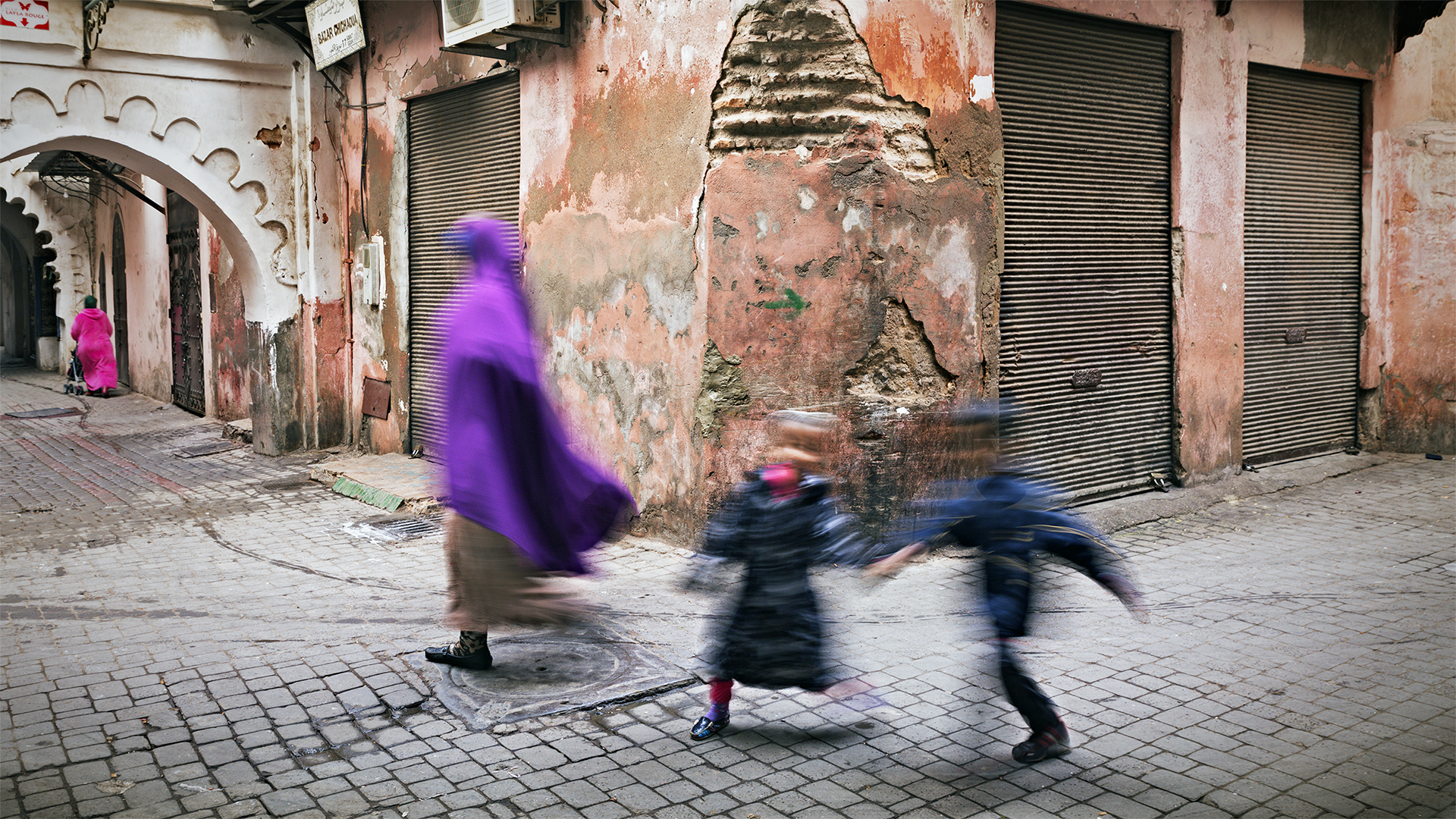 Spirits in the material world