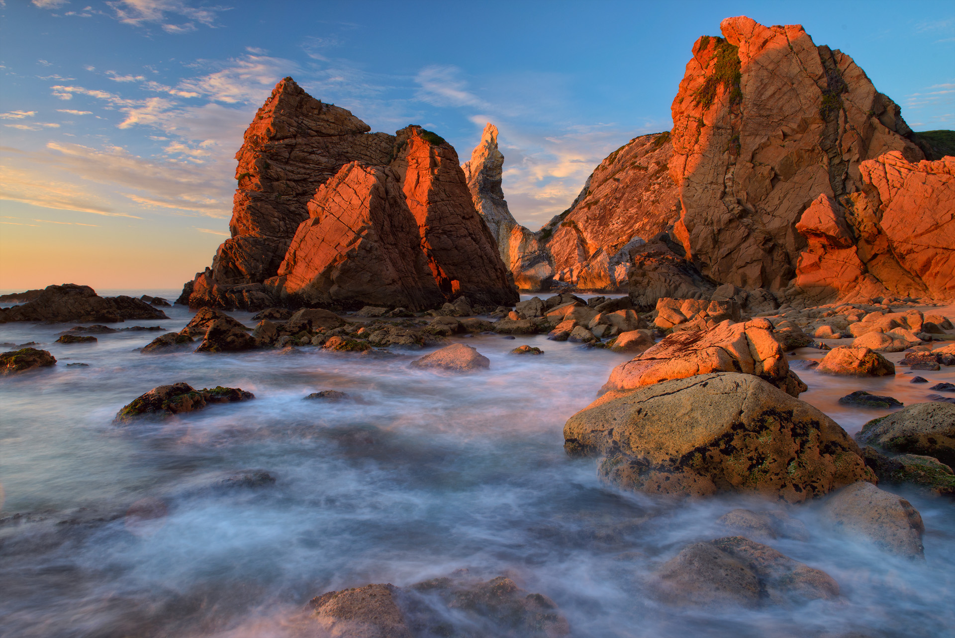 Ursa Beach, Cascais, 2 RAW manual blend