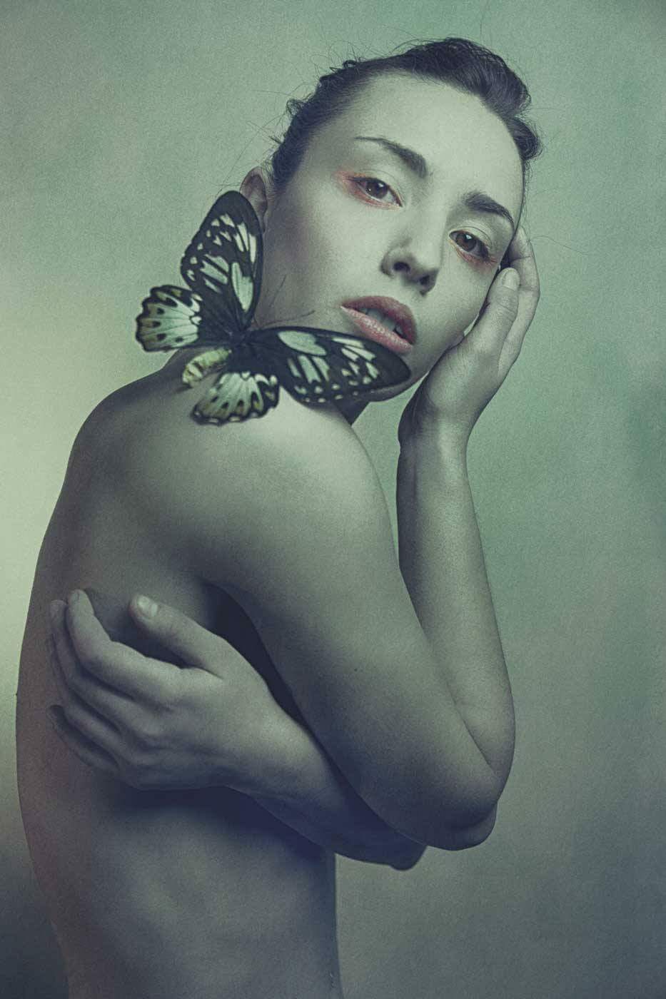 sulla schiena trovi cicatrici...