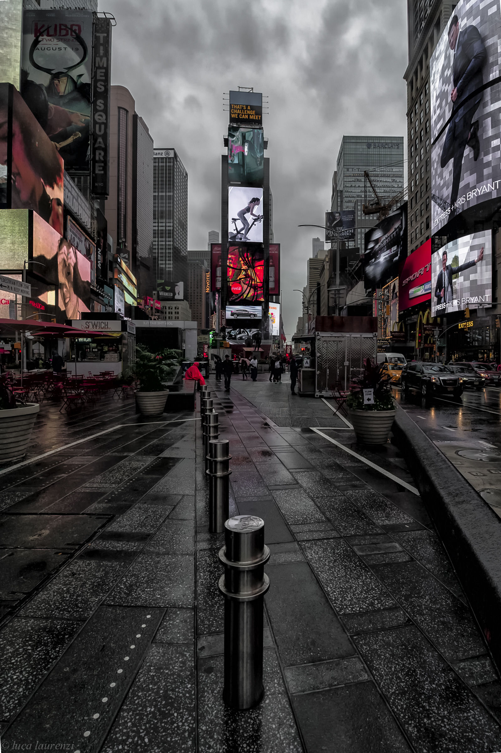 A gloomy day in Times Square