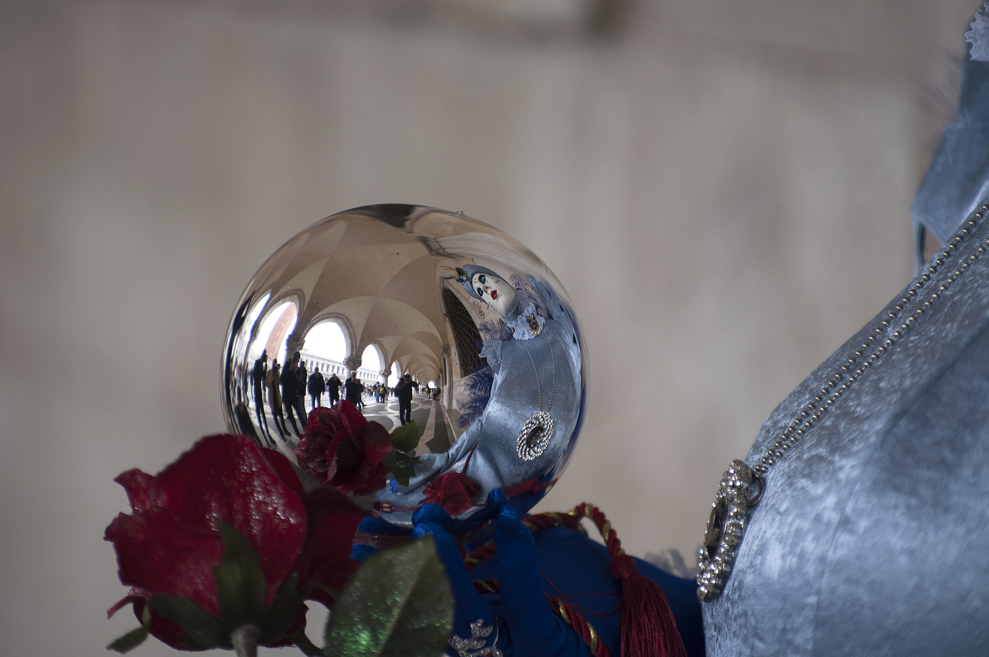 Carnival Venice .... The magic sphere