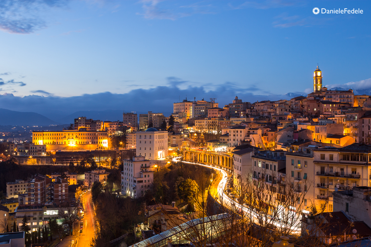 Vista serale di Frosinone