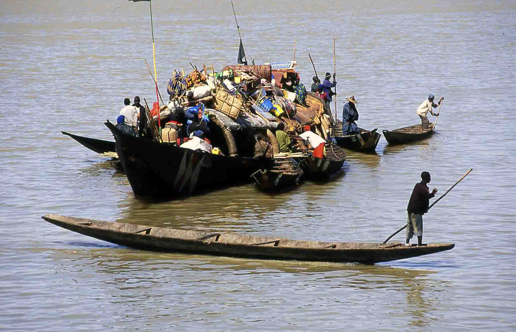 The boat and 'full - Mali