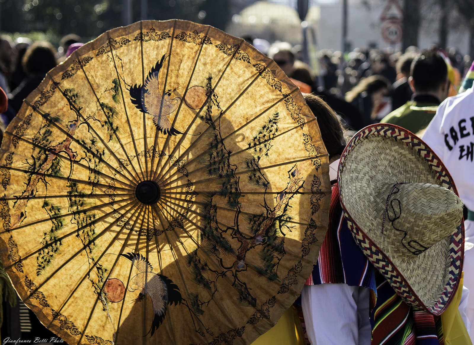 Carnevale..controluce orientale