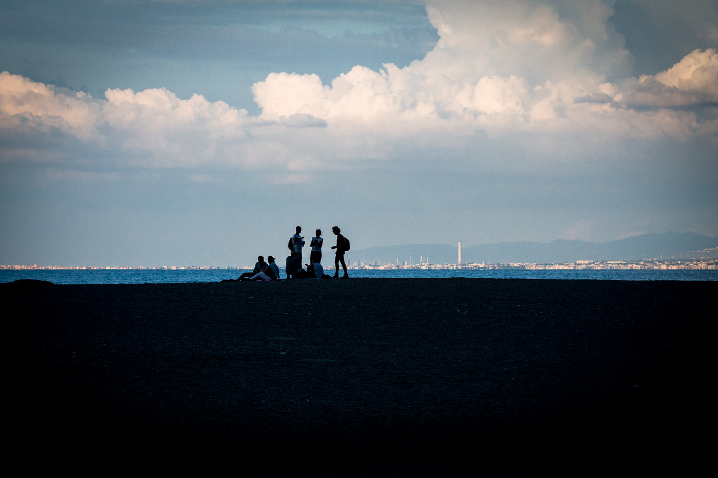 Raffineria di Milazzo dalla Riserva di Marinello