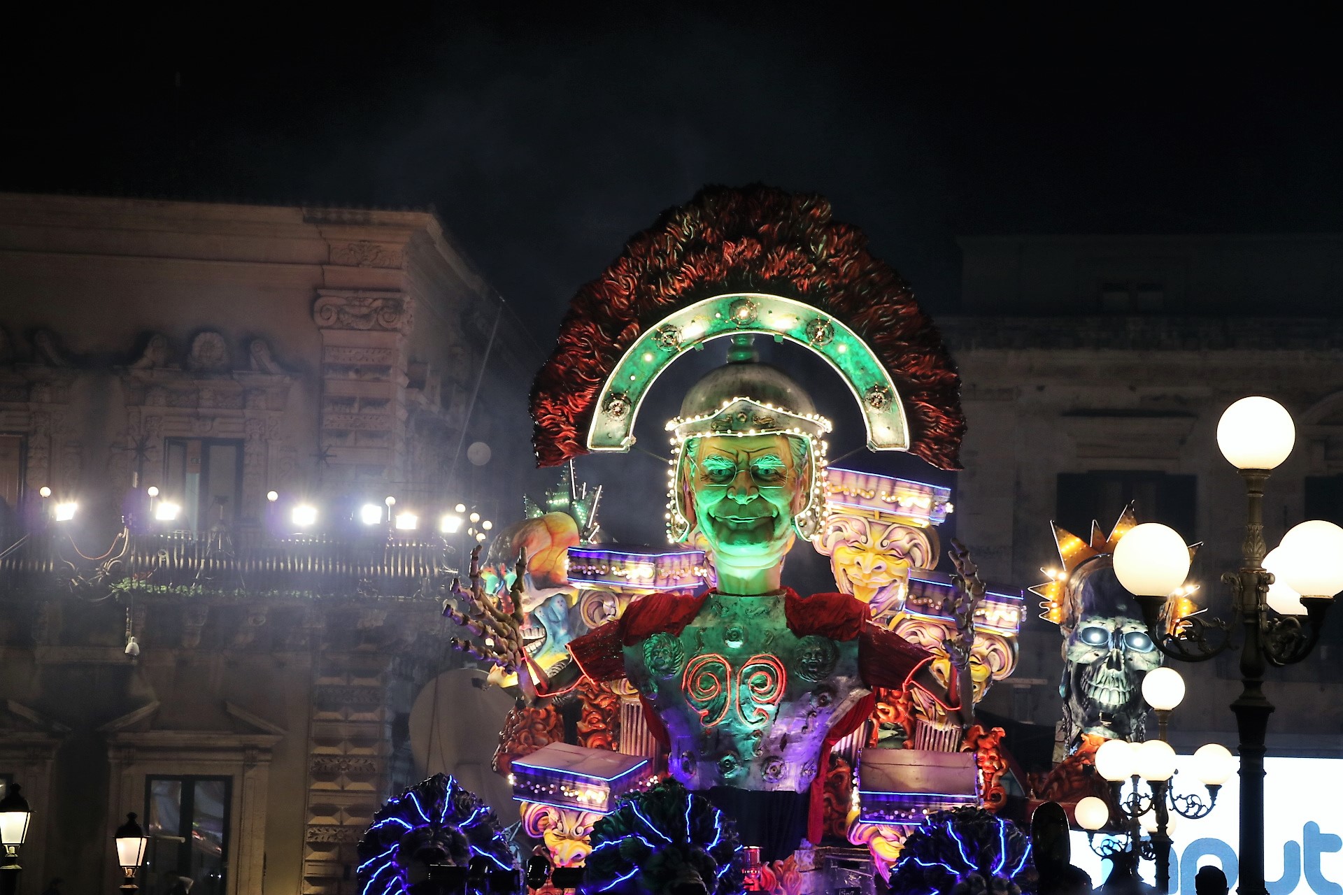 carro allegorico grottesco