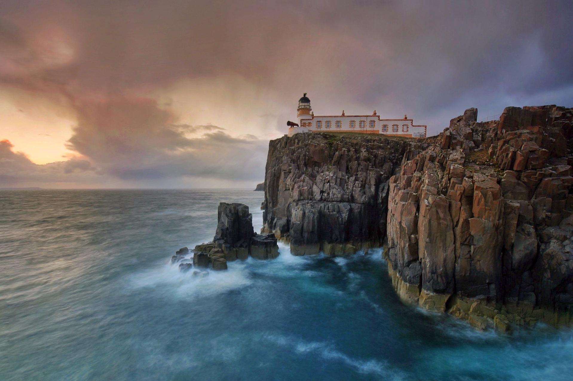 . :: Scotland - Lighthouse Neist Point ::.