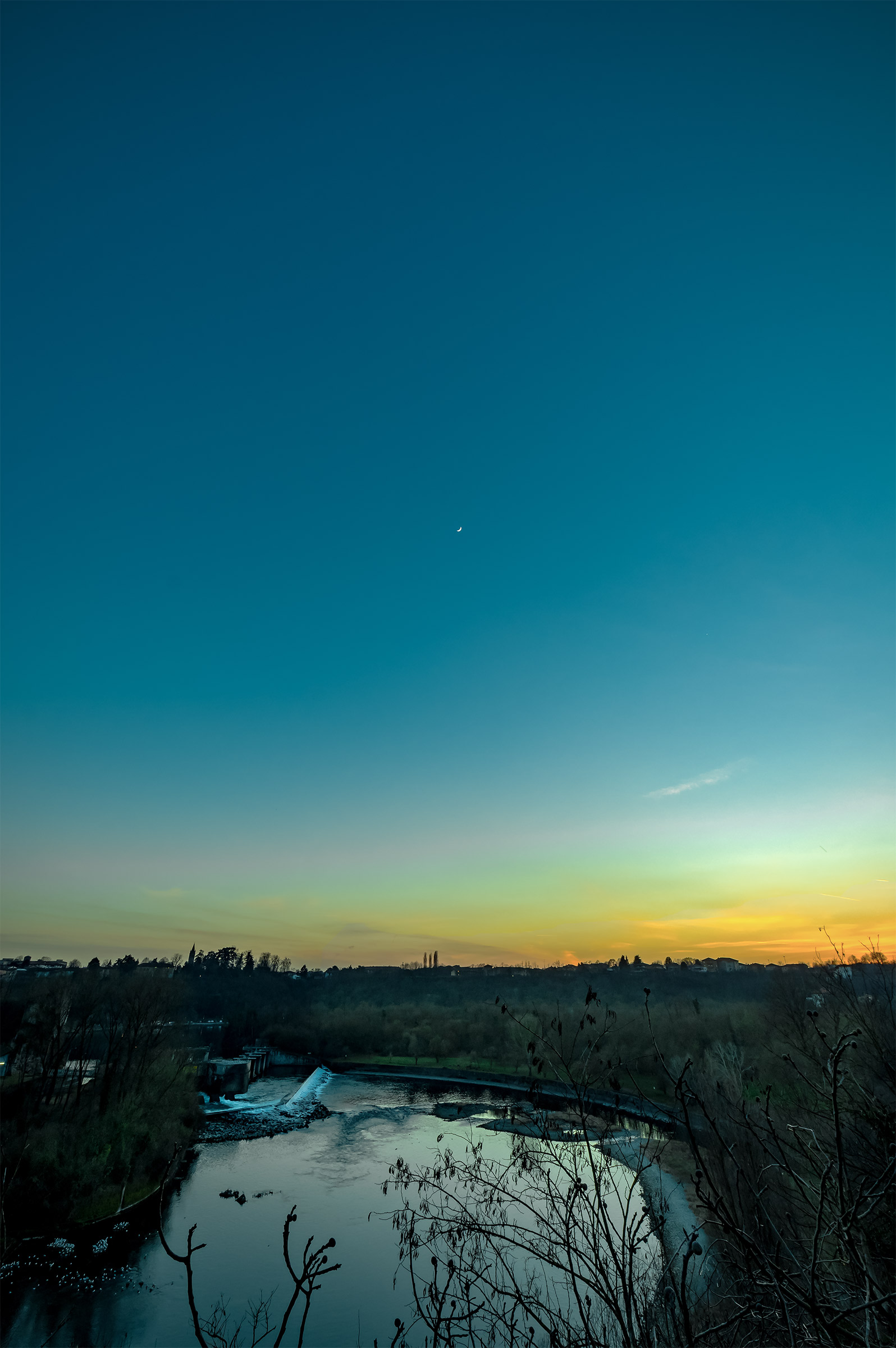 The last light of the February 25, 2017