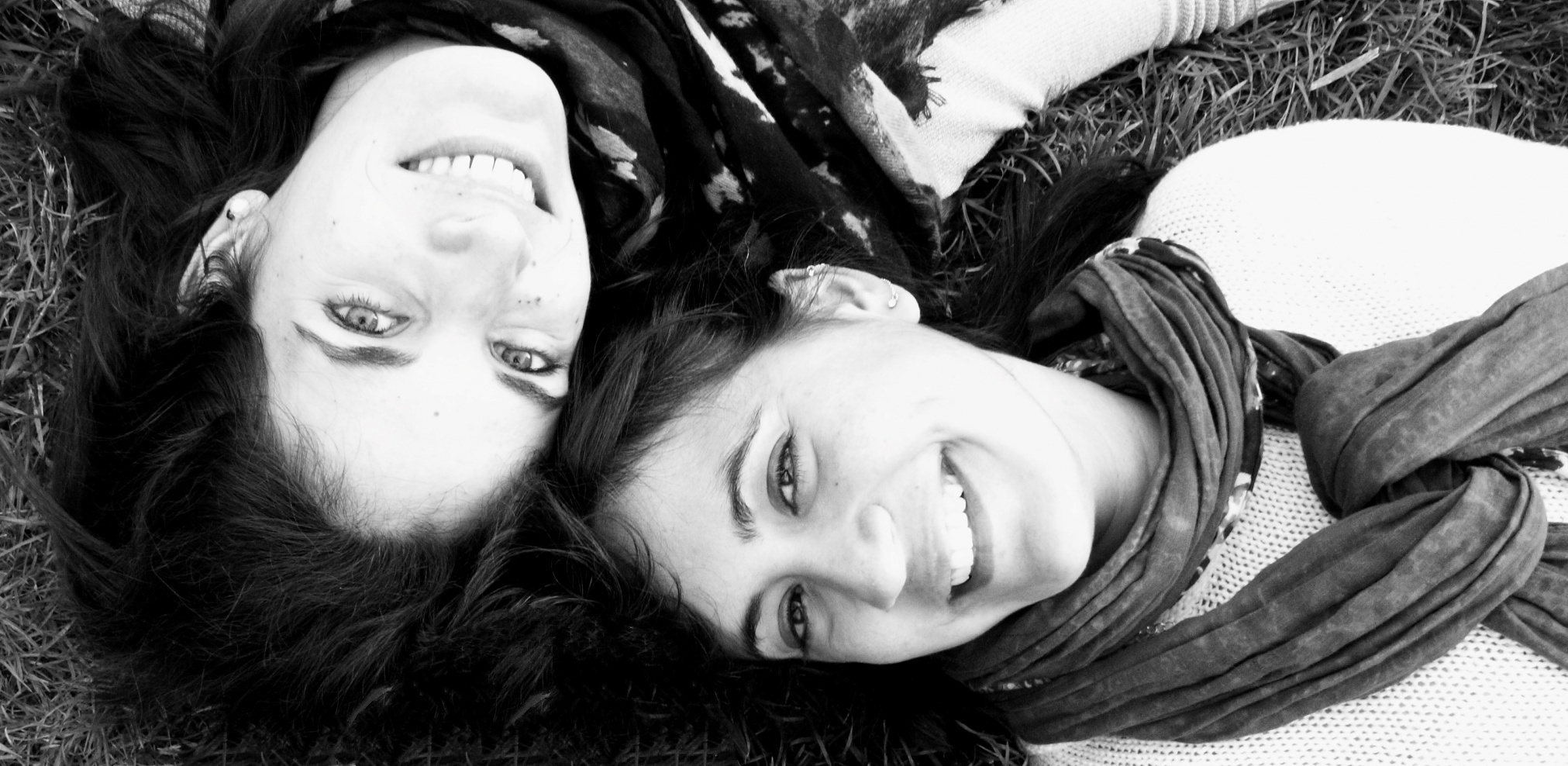 Sisterhood (autoscatto)