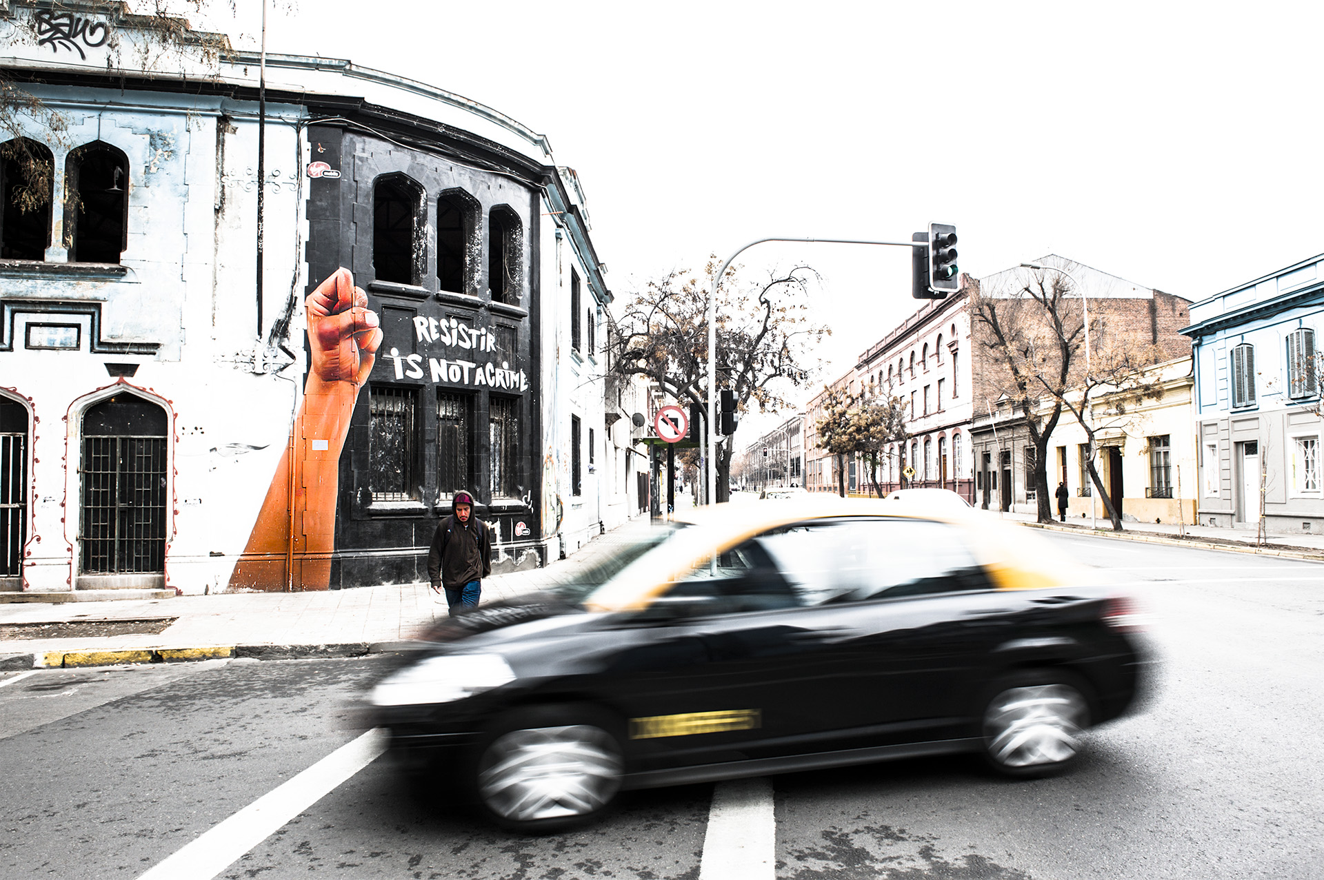 Resistir is not a crime