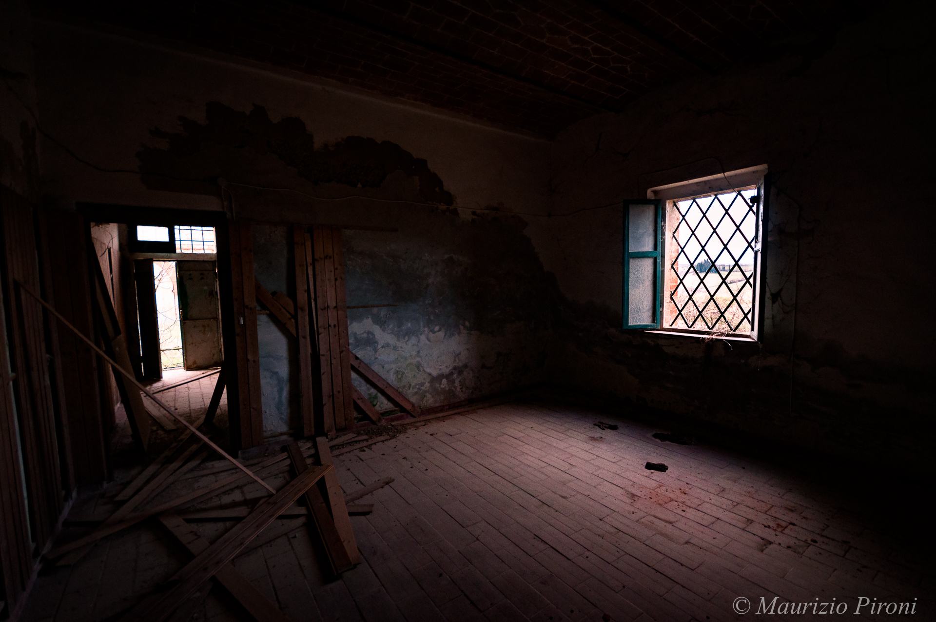 Internal Siena farmhouse 10