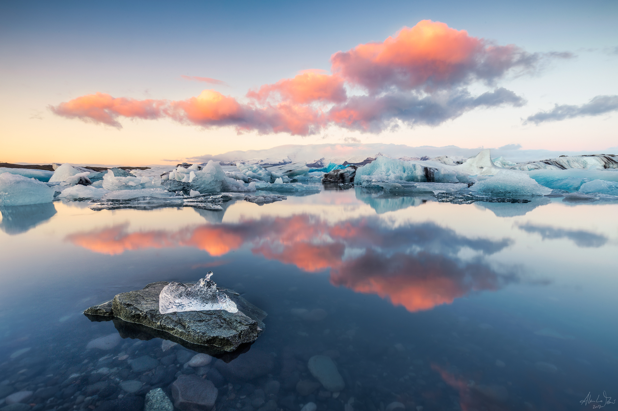 Sunrise at Jokulsarlon