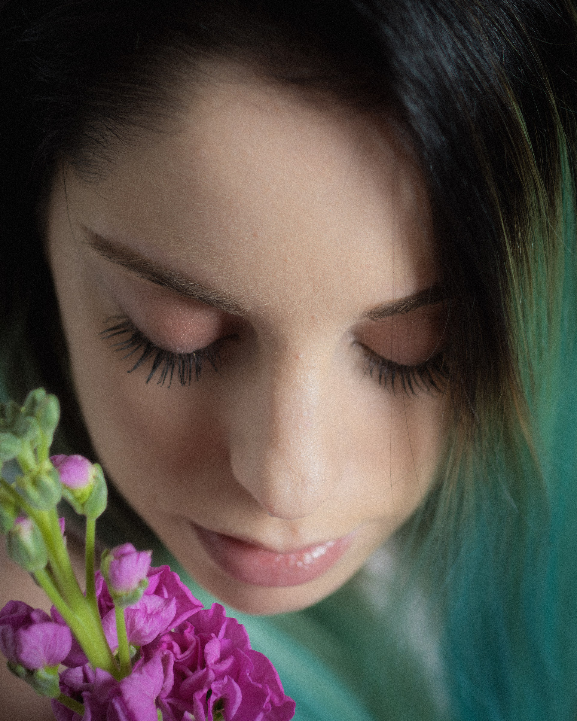 The siren and wallflowers