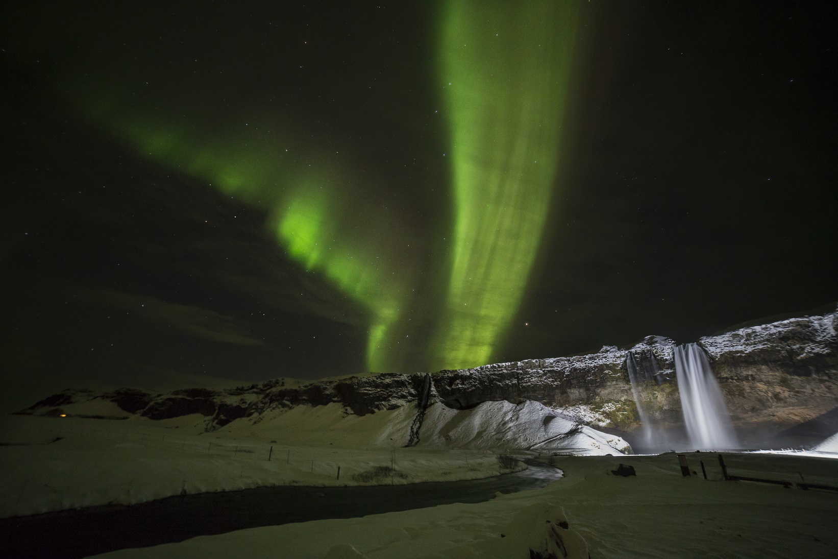 Aurora Seljalandsfoss