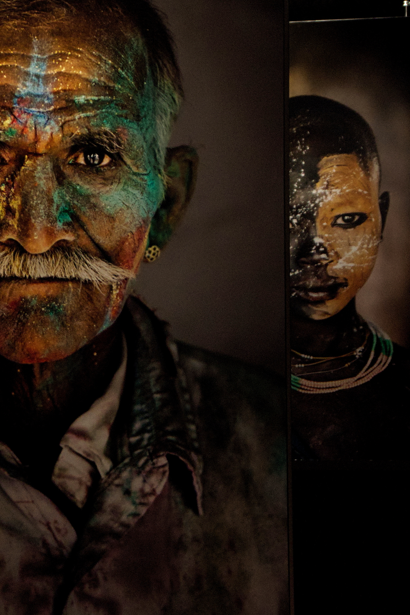 Colors and contrasts