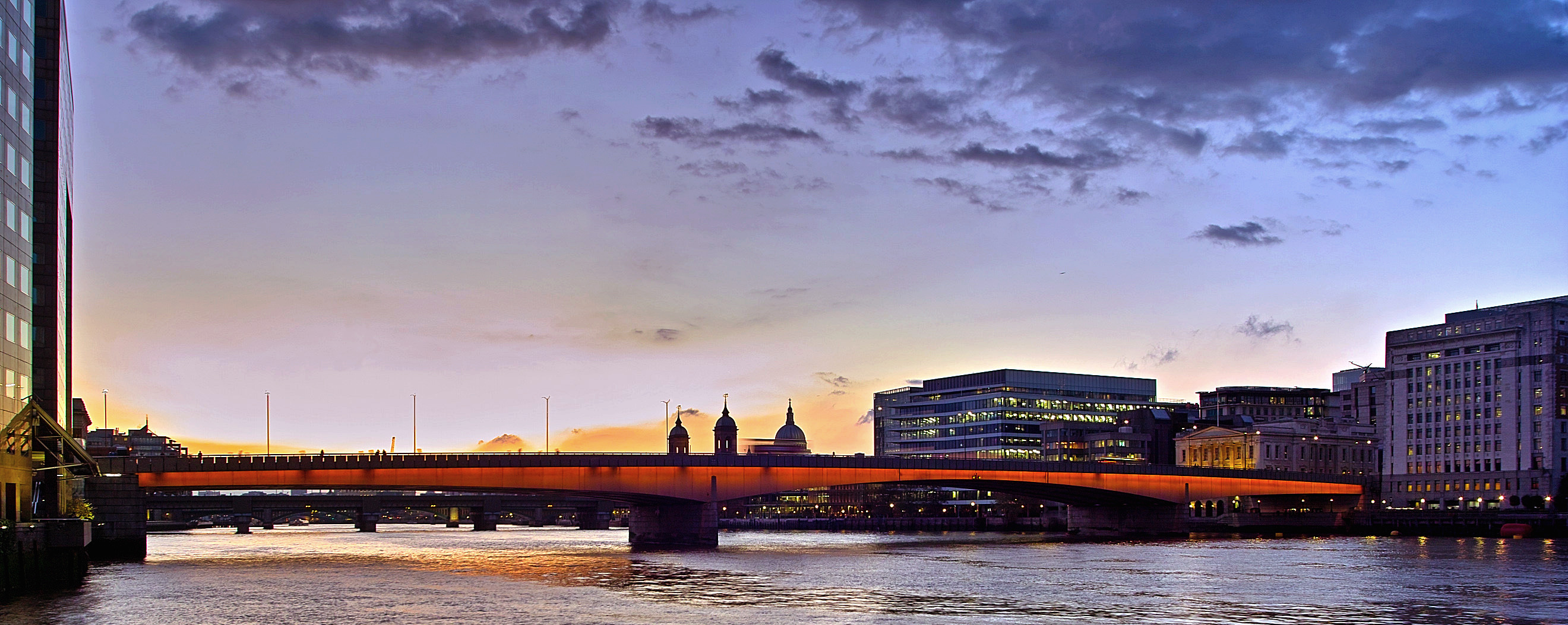 London - night landscape