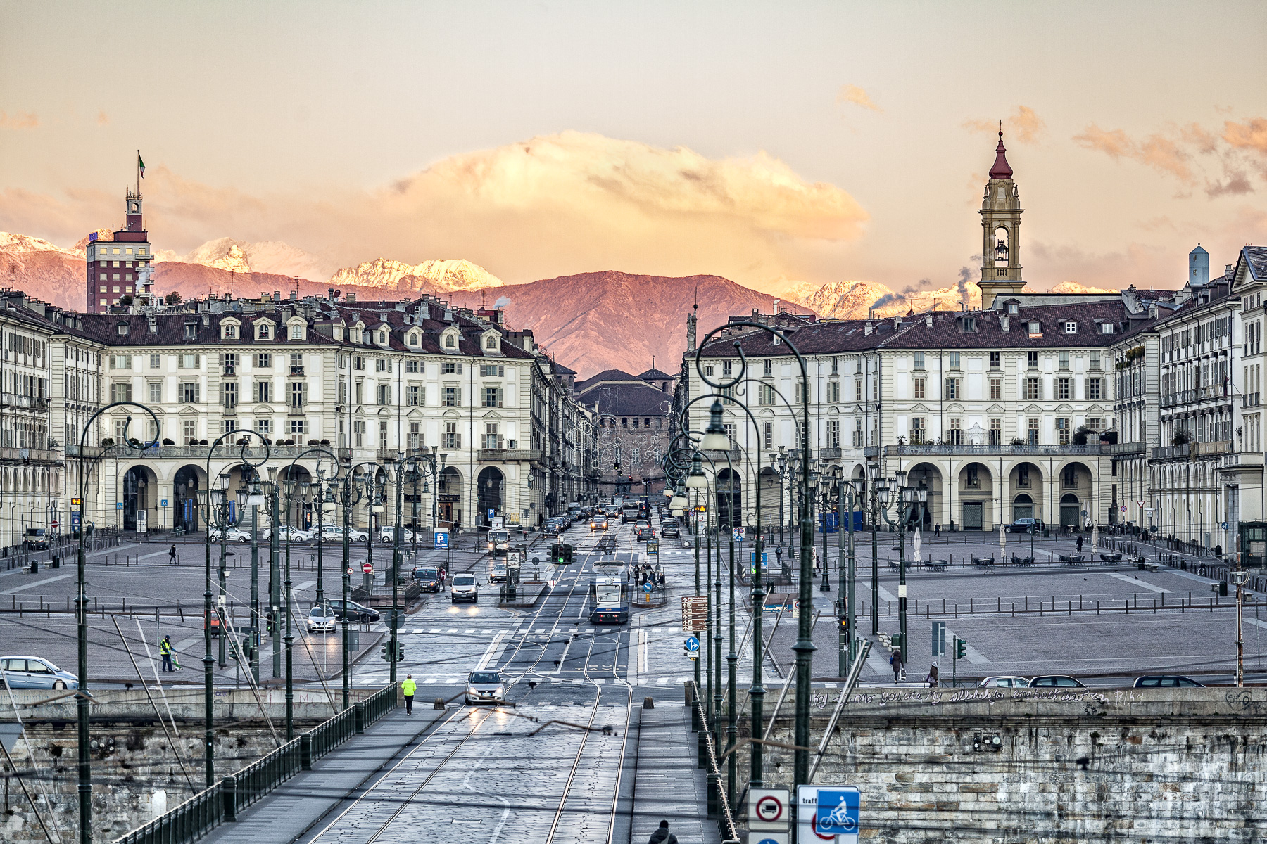Piazza Vittorio dalla Gran Madre