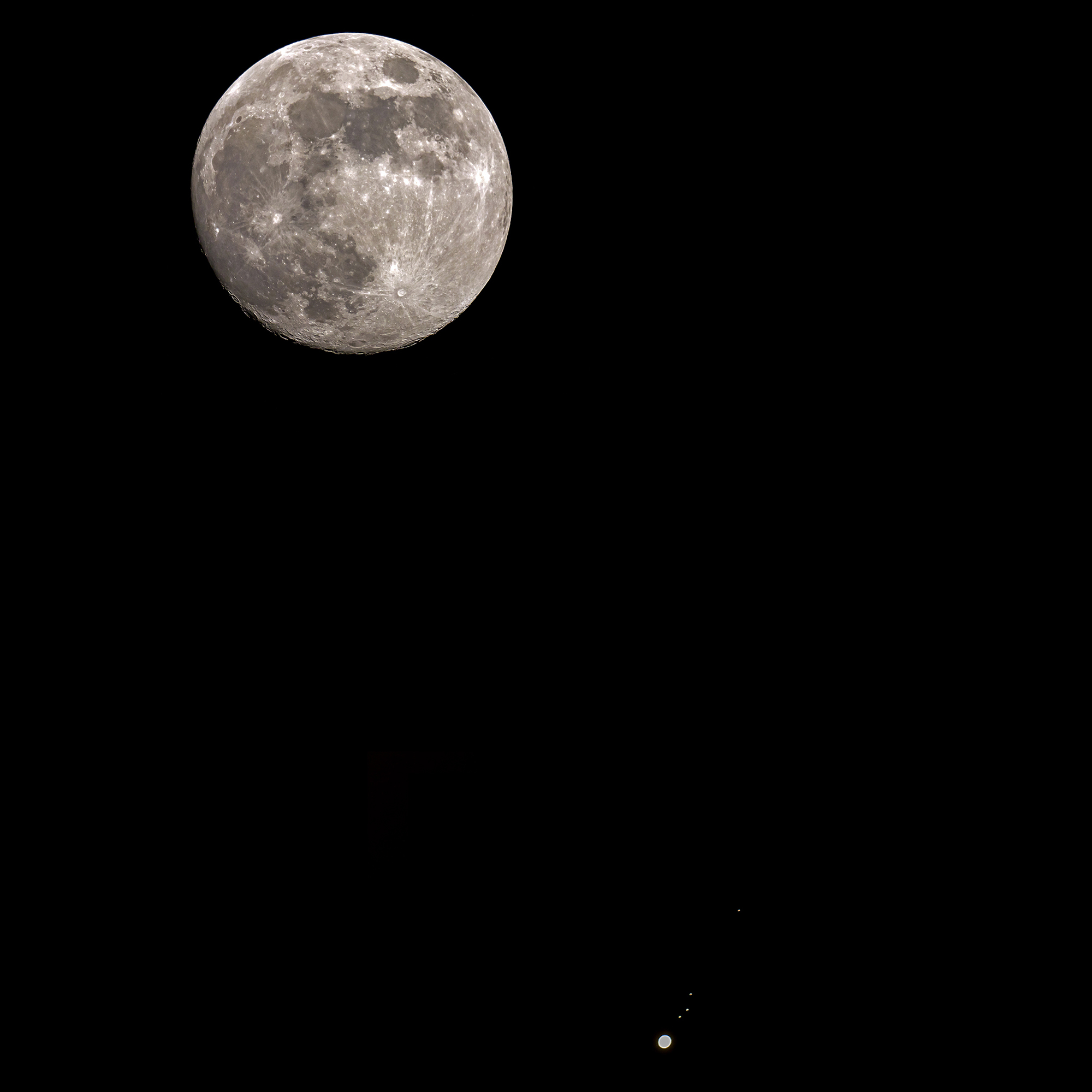 Moon and Jupiter 10 .04.2017