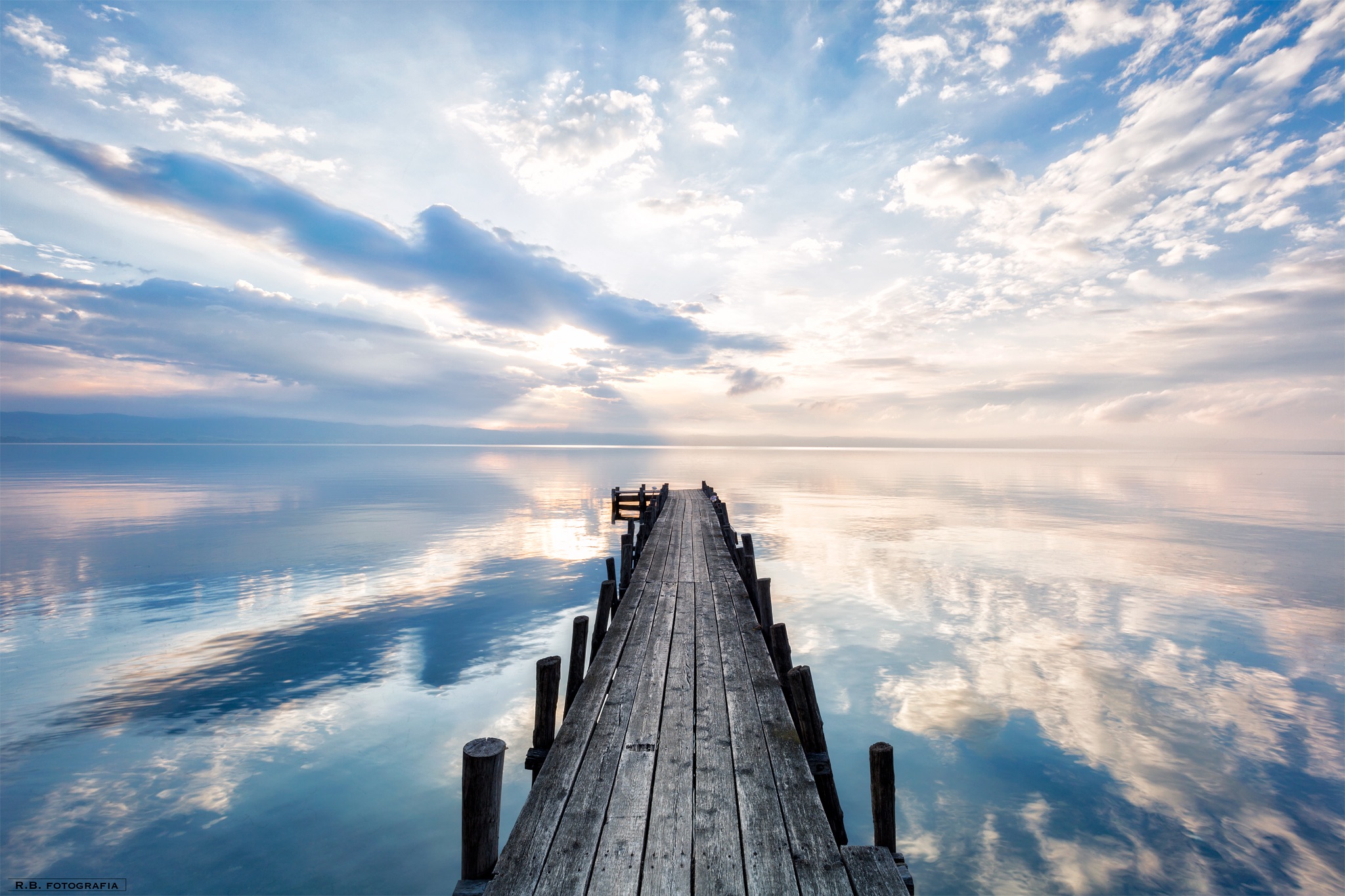 Riflessi lago di Bolsena