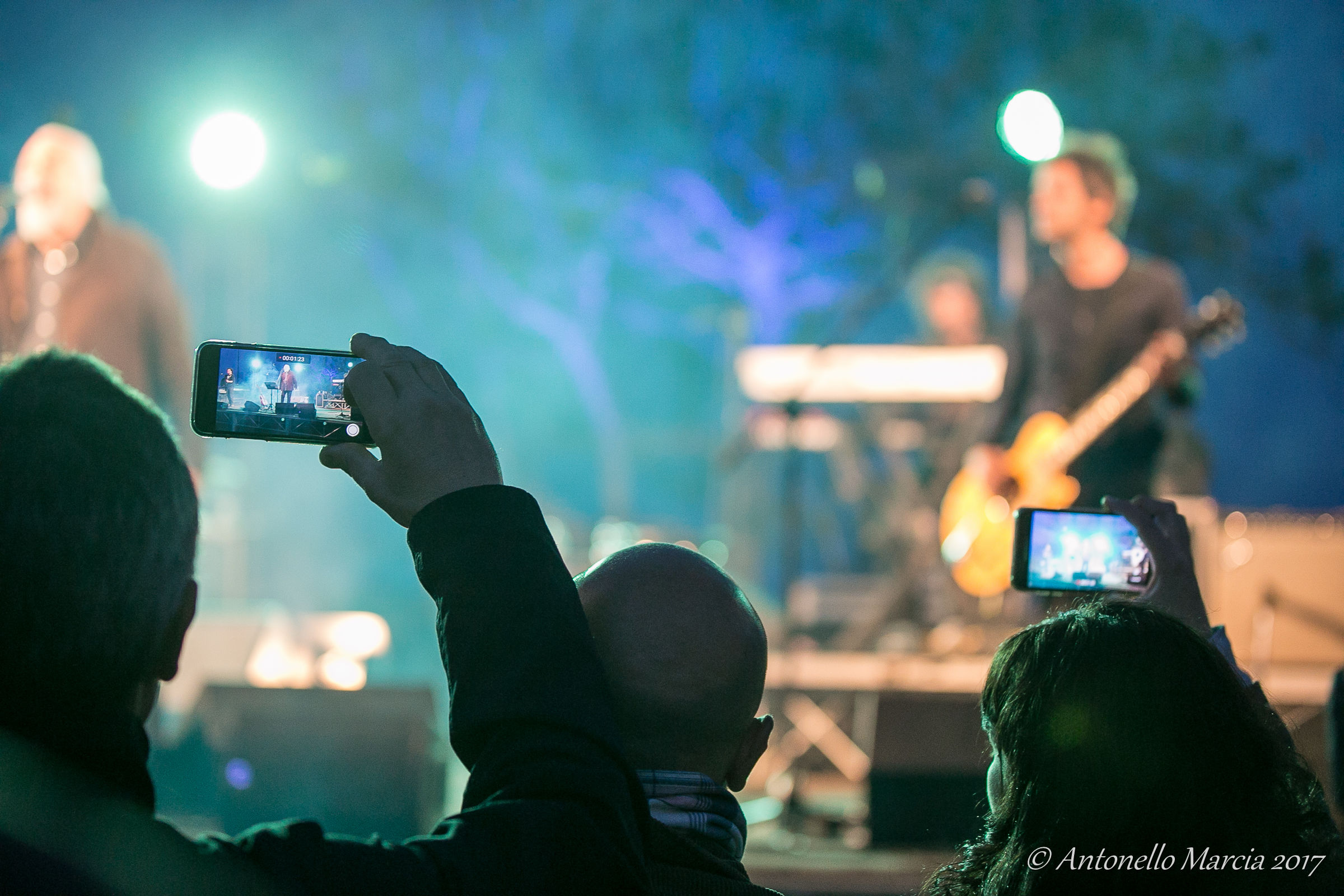 Un tempo c'erano gli accendini ...