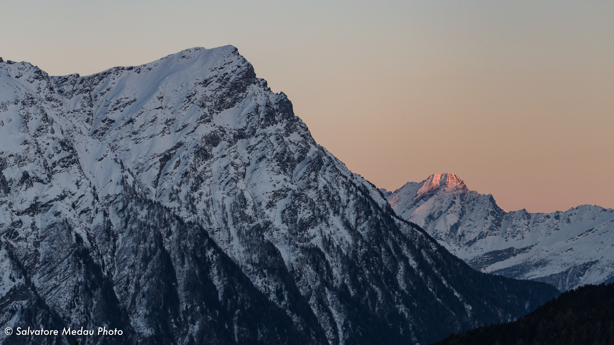 Sunset on the Simano Top and Bottom Torrent
