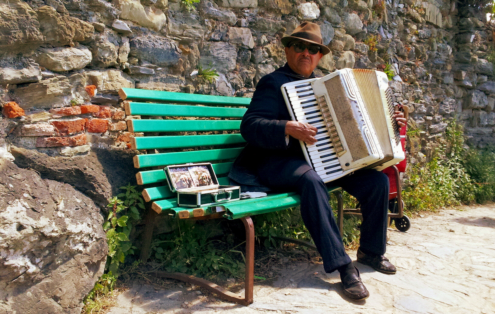 Donors of good humor