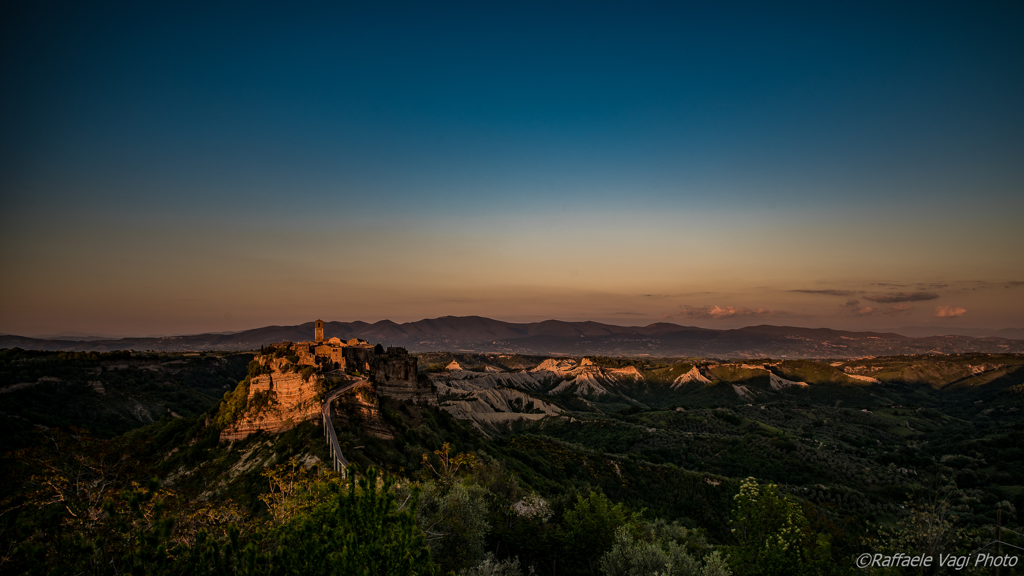 Civita Bagnoregio ed i Calanchi