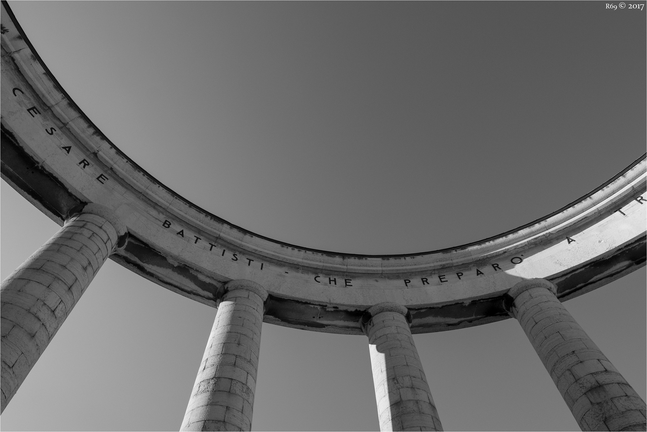 Mausoleum to the memory of Caesar Baptist