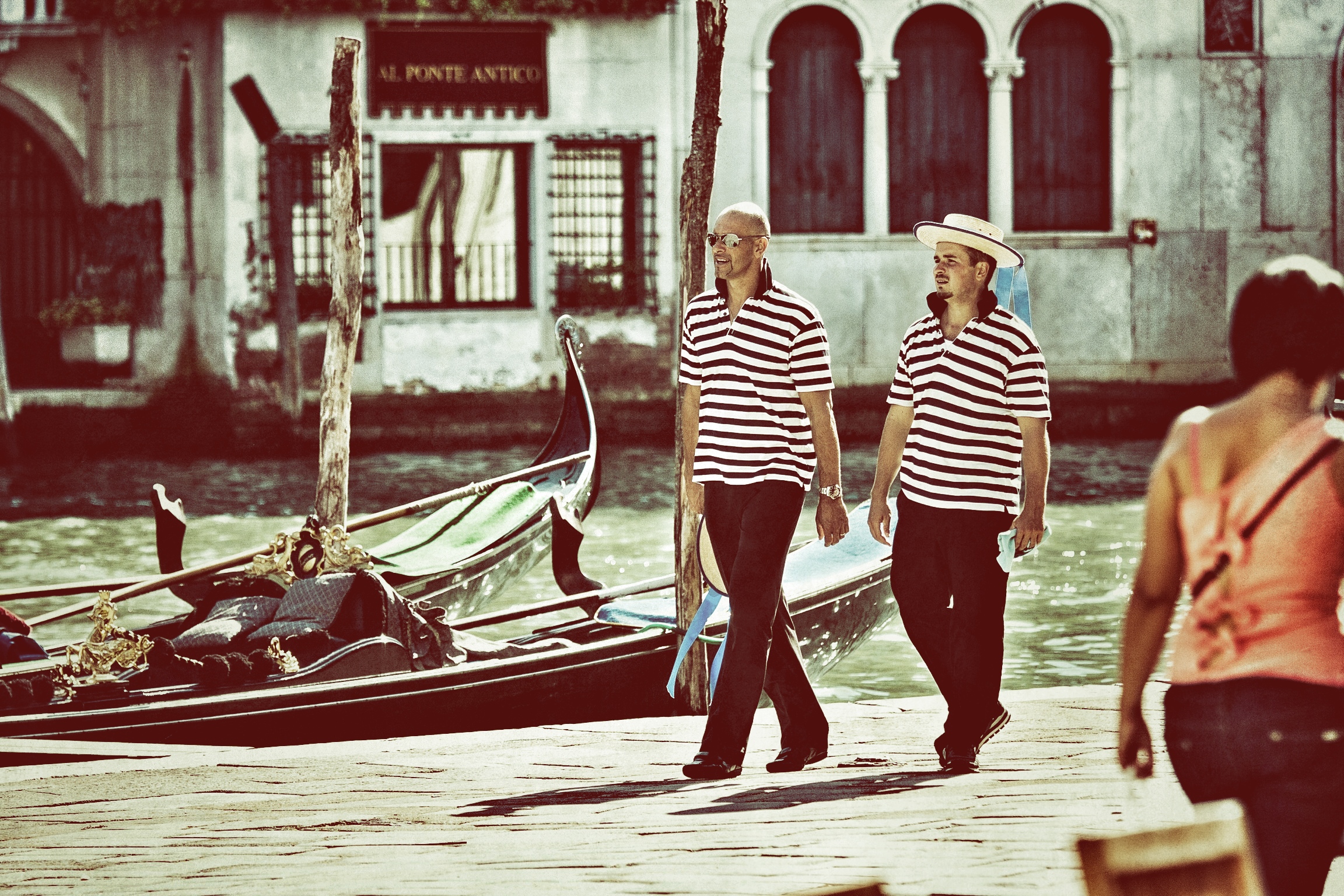 Gondoliers - Rialto