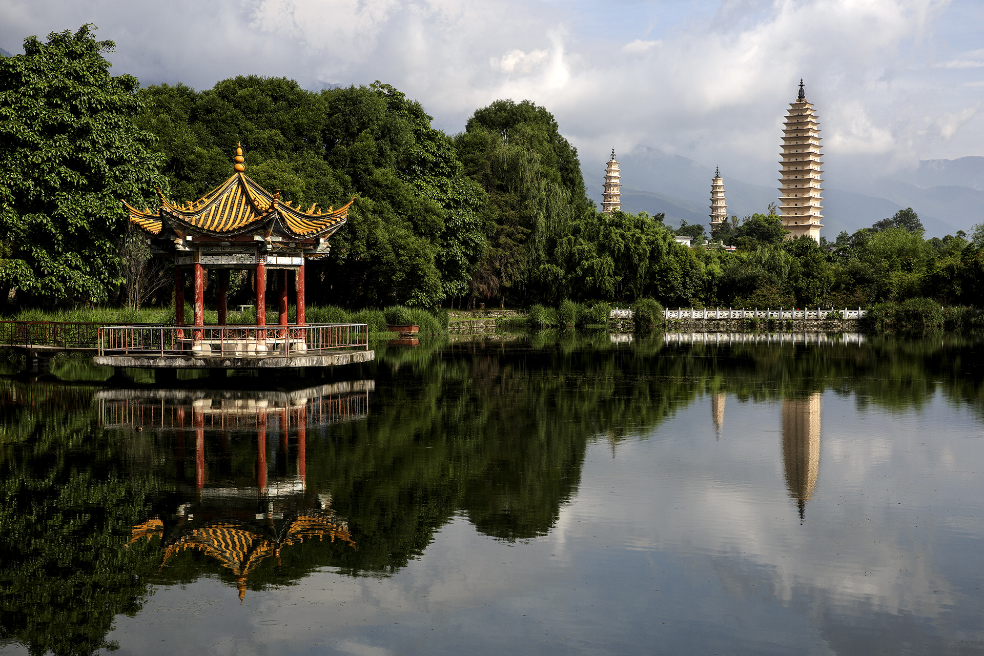 Three Pagodas Dali