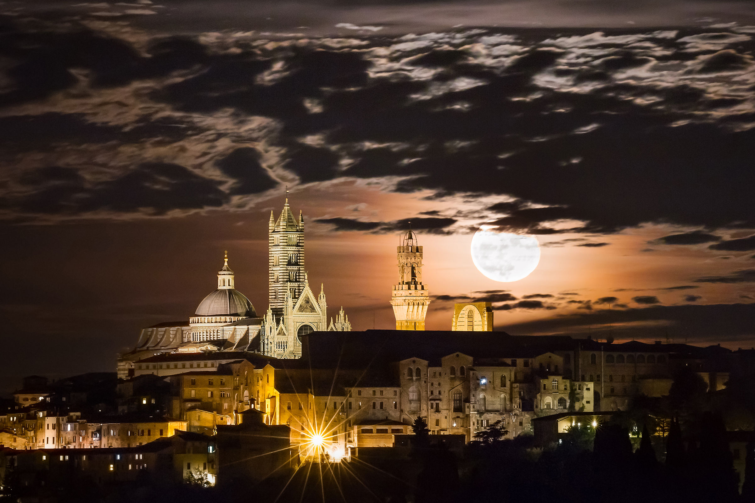 Siena and the moon 2