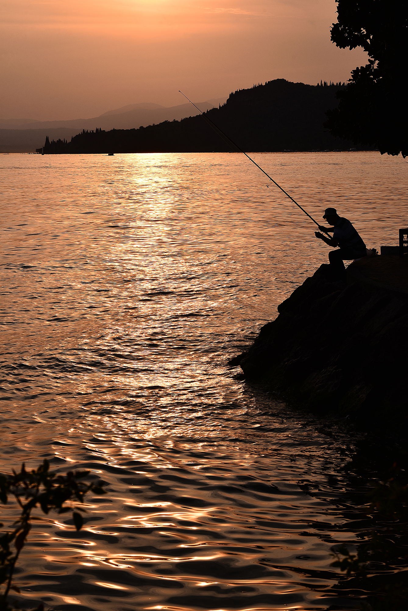 moon light over garda