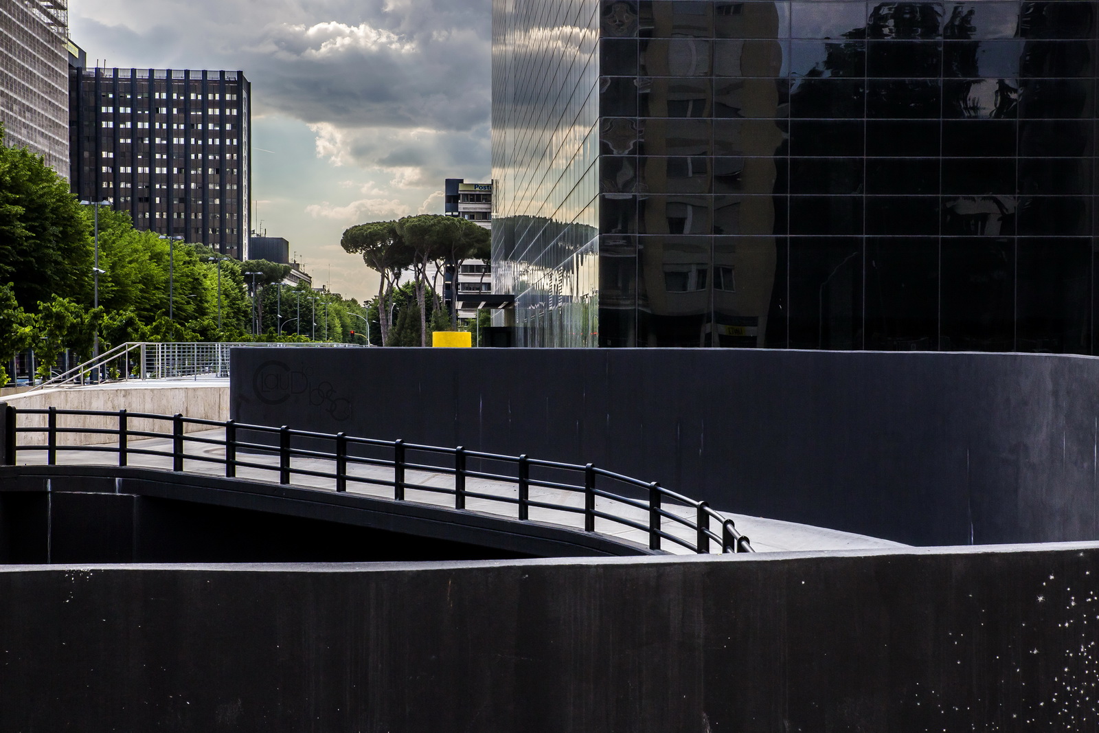 Urban Vision - exterior "The Cloud" by Fuksas