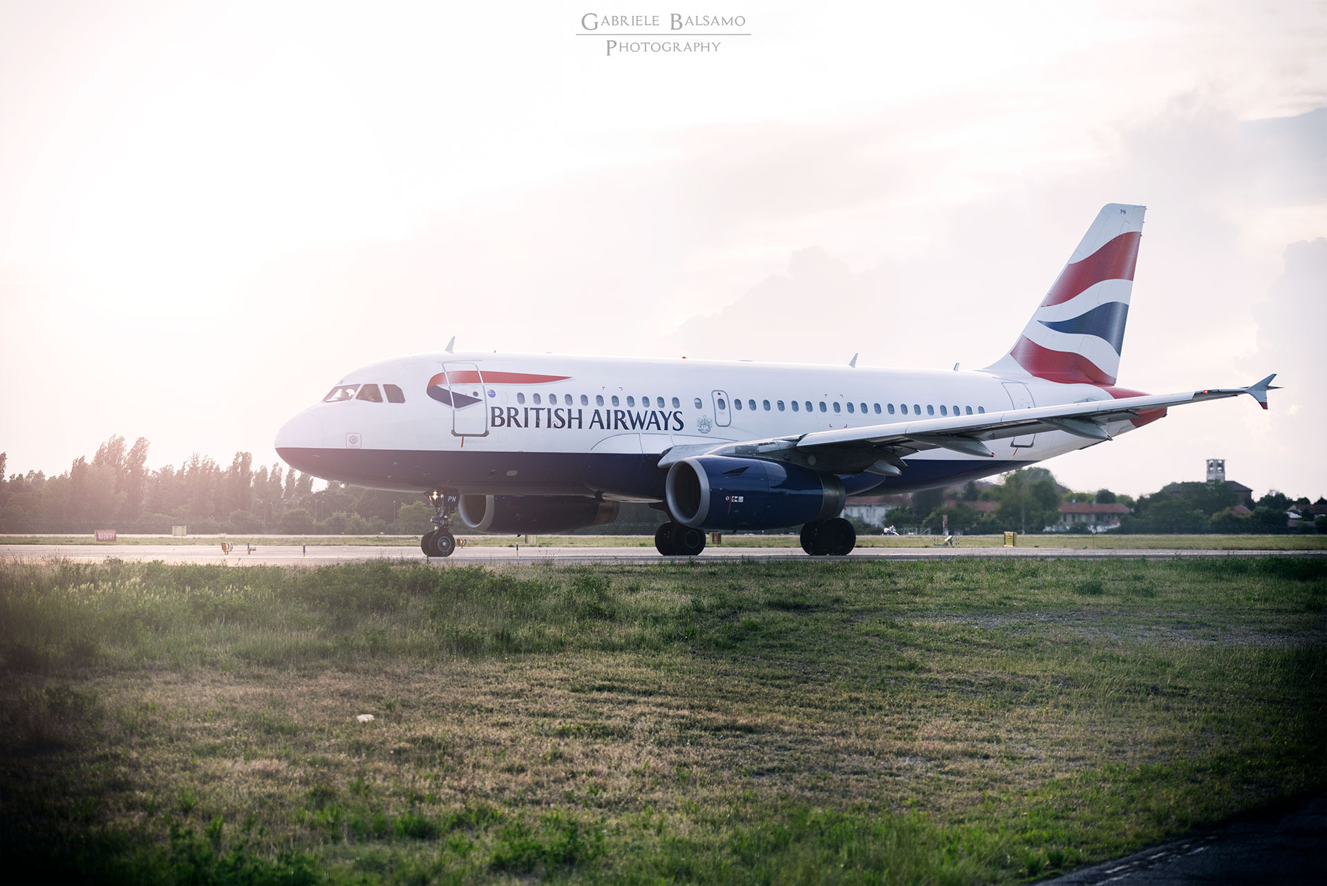 Airbus a320-200 British Airways in rullaggio