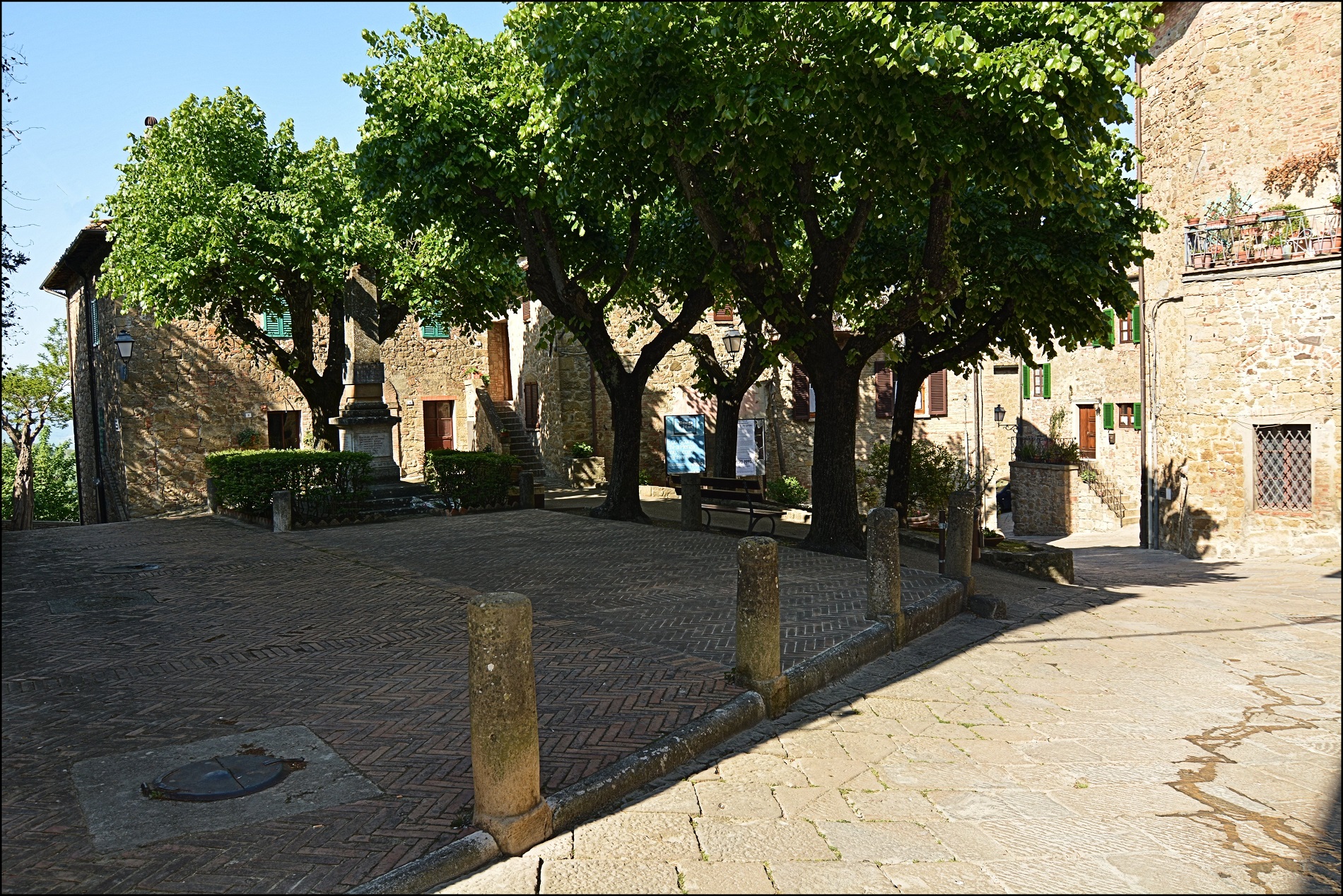 Piazzetta a Monticchiello