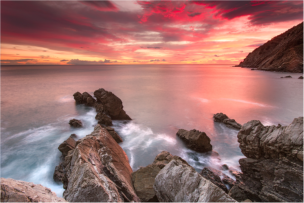Moneglia: the colors of the sunset