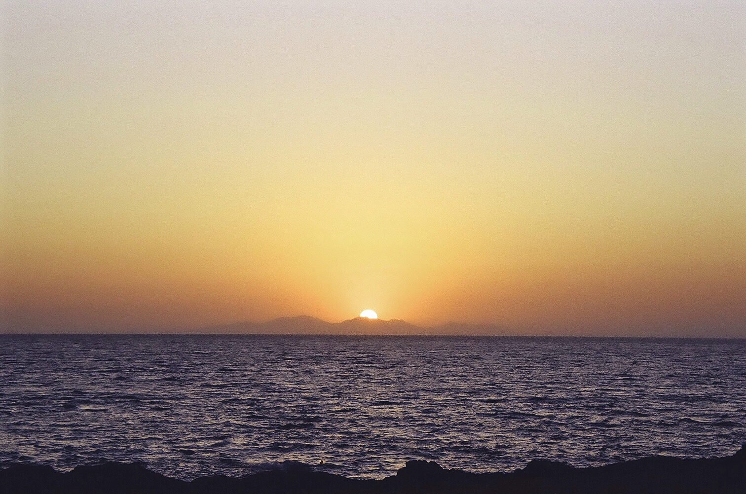 "tramonto"..dai colori delicati