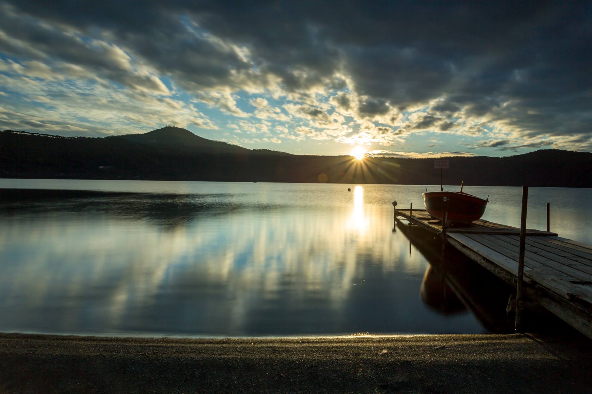 Where the pope is mirrored