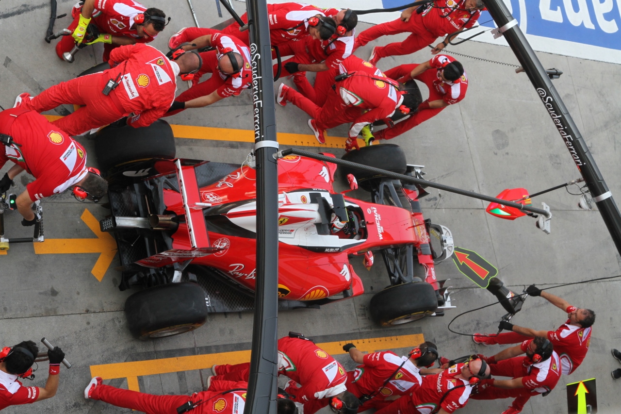 Monza F1 - Settembre 2016 - Vettel - Cambio gomme