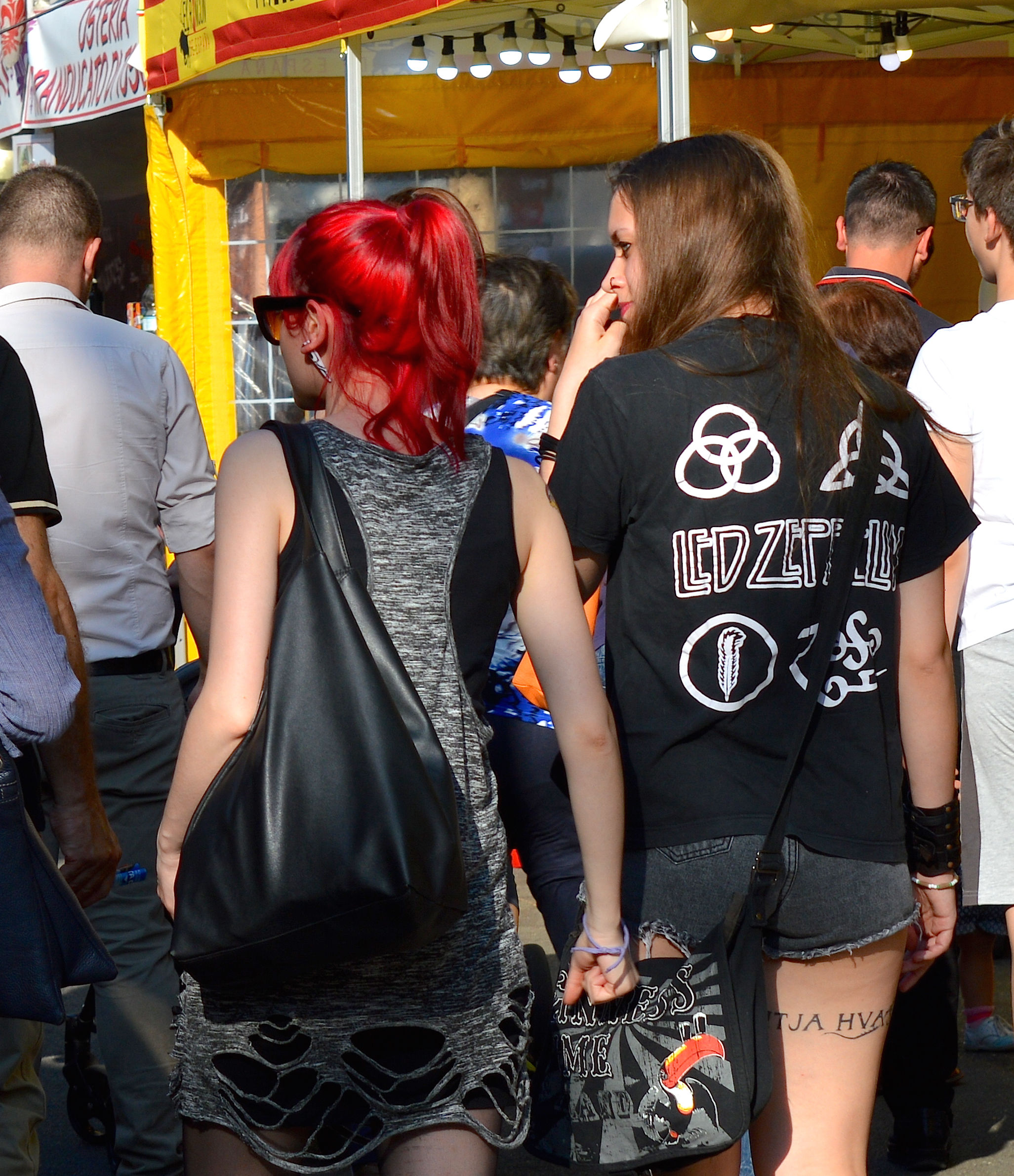 Red reflections in the crowd