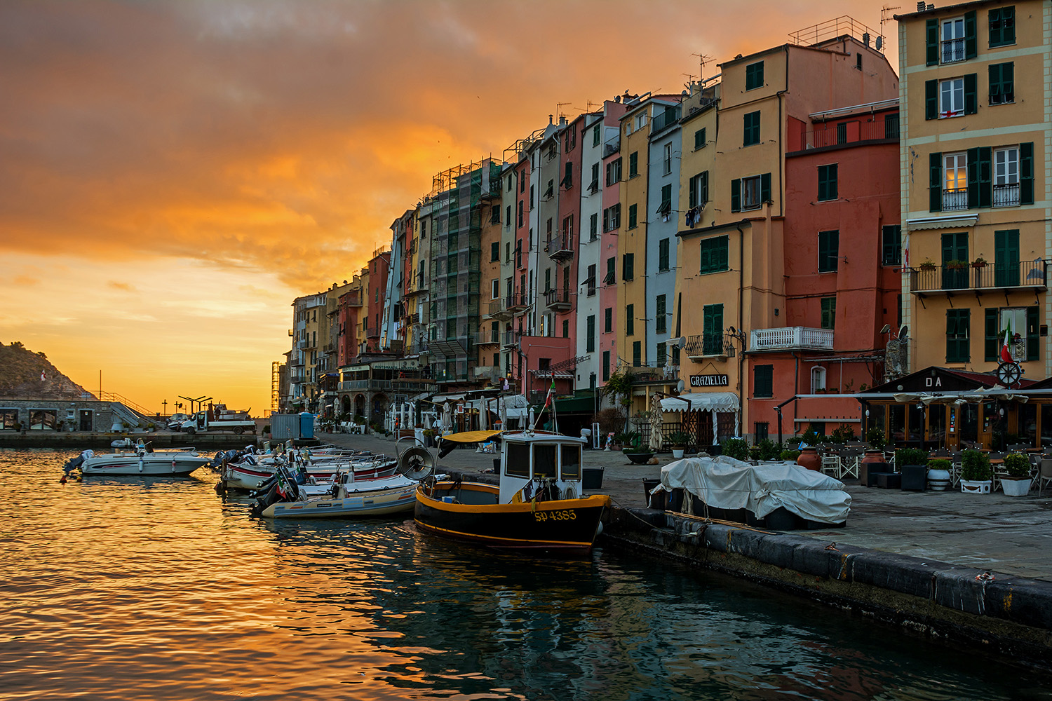 Portovenere in rosso