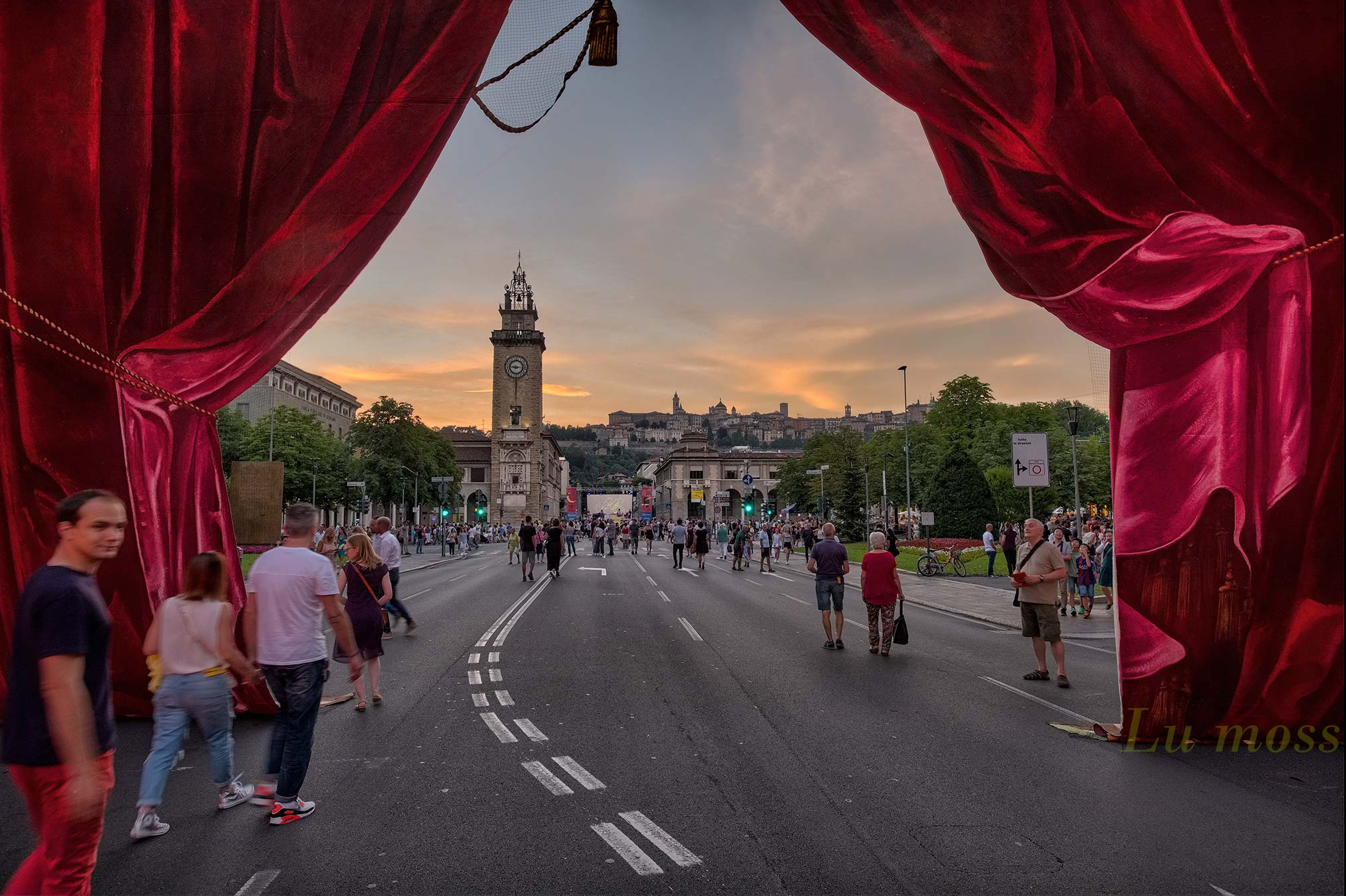 Bergamo apre il sipario.