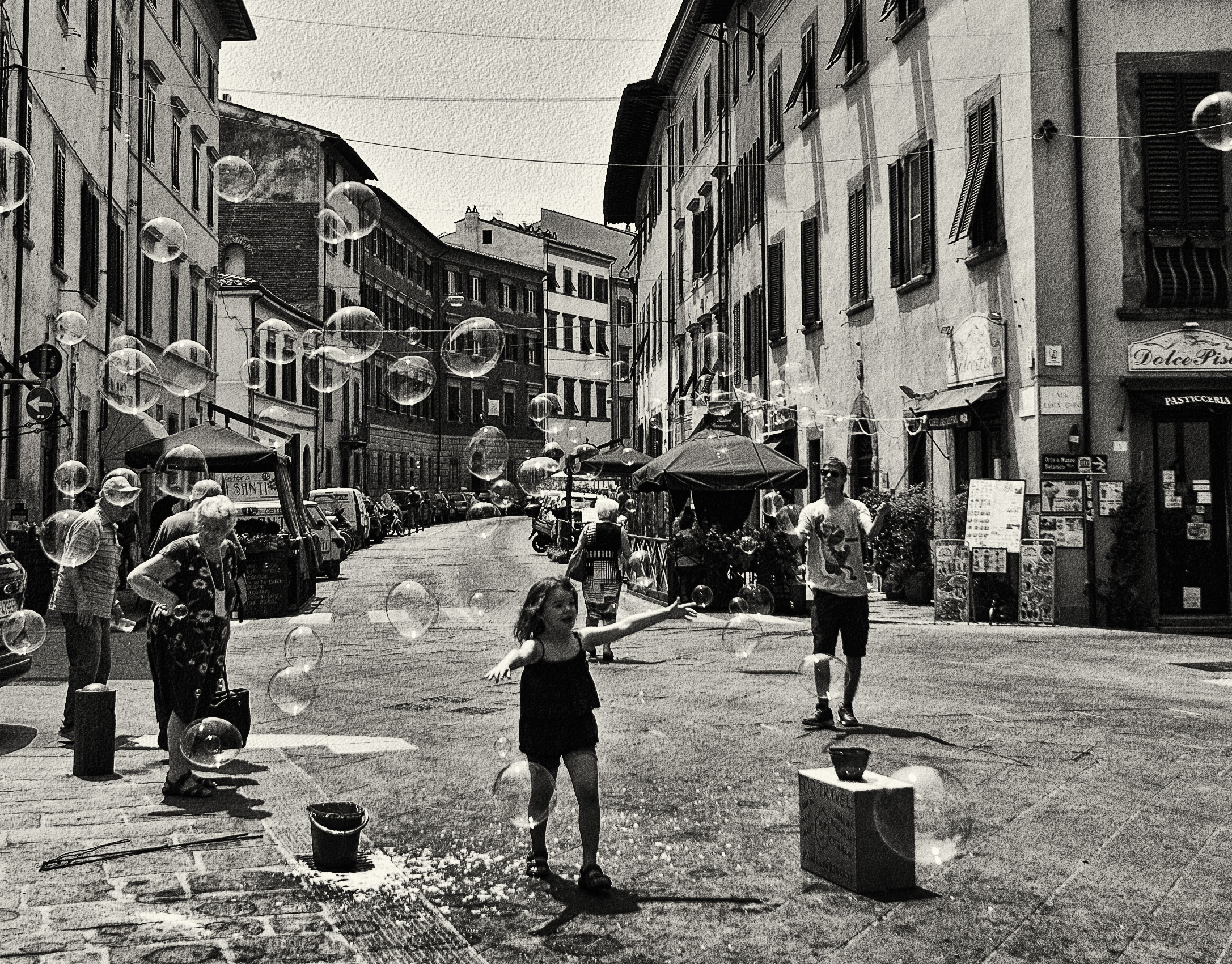 Happiness- (The Wizard of the Dreams of Children p. 2 b / n)