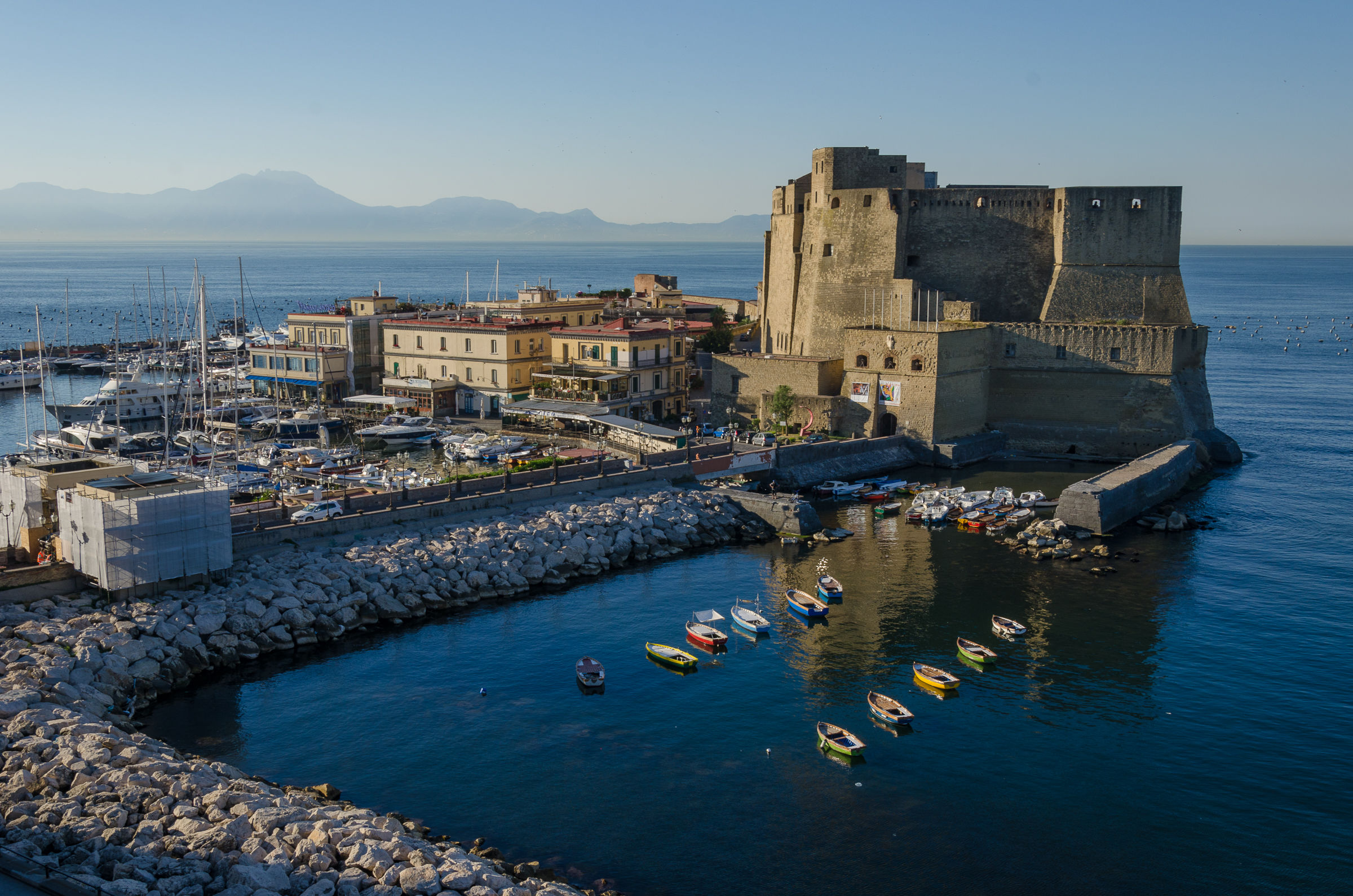 Castel Dell'Ovo.