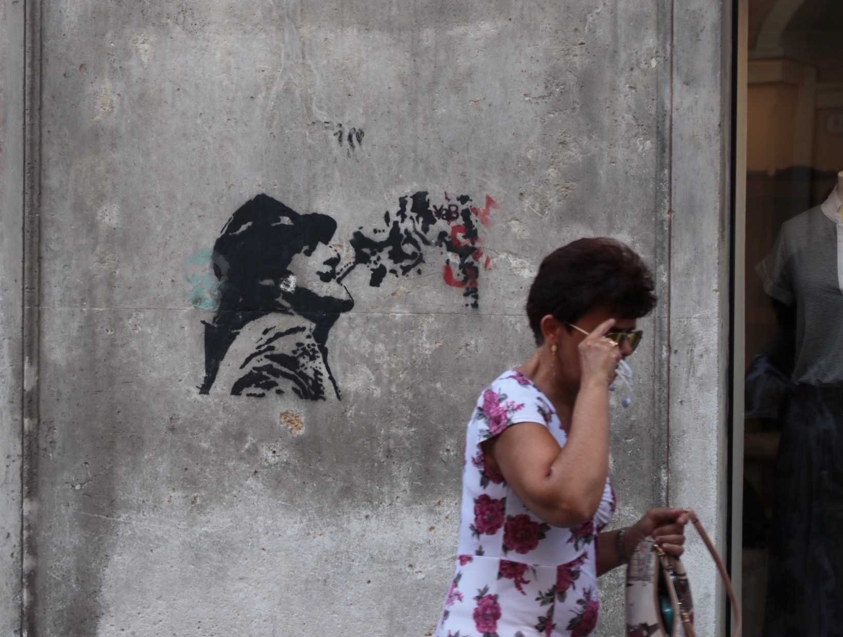 Smoke gets in your eyes