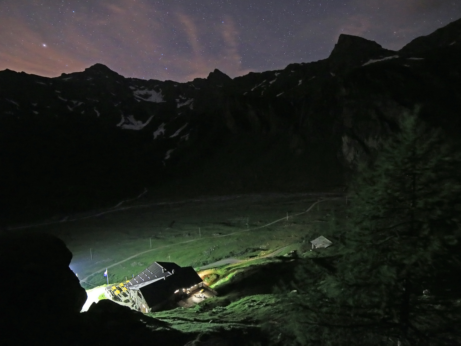 Rifugio Città di Ciriè at Pian della Mussa (Tu...