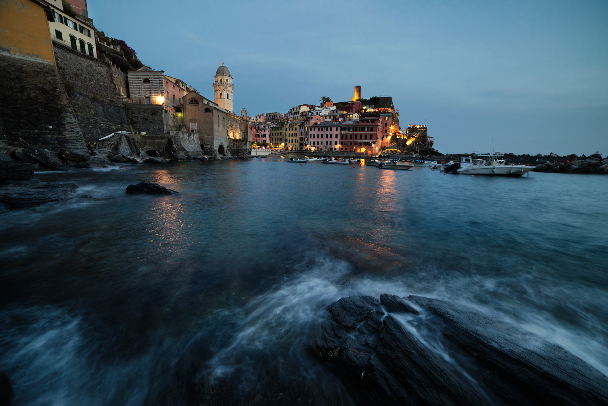 Vernazza all'ora blu